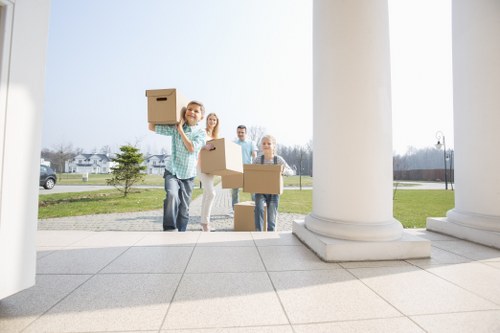 Removal truck hire for residential and business moves in Bankside