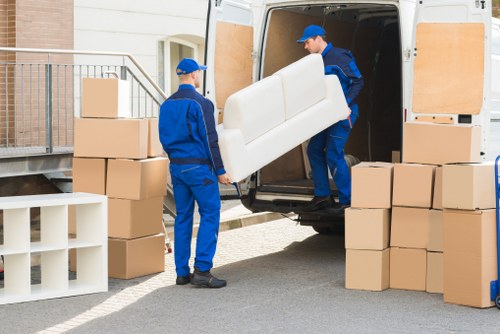 Practical removal truck hire service for central London Bankside moves